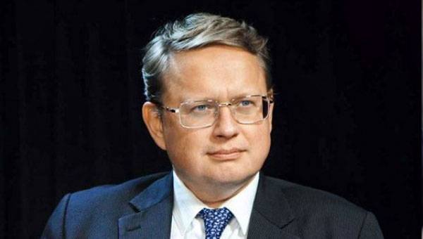 Expert Economist Says Political Structure of Russia is Likely to be Destroyed Expert Economist Says Political Structure of Russia is Likely to be Destroyed