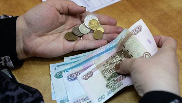 Pensions to Decrease in 2022, says Russian Economist