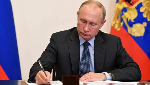 Political Scientist Reveals Meaning of Amendments for Resetting Presidential Terms to Zero Political Scientist Reveals Meaning of Amendments for Resetting Presidential Terms to Zero