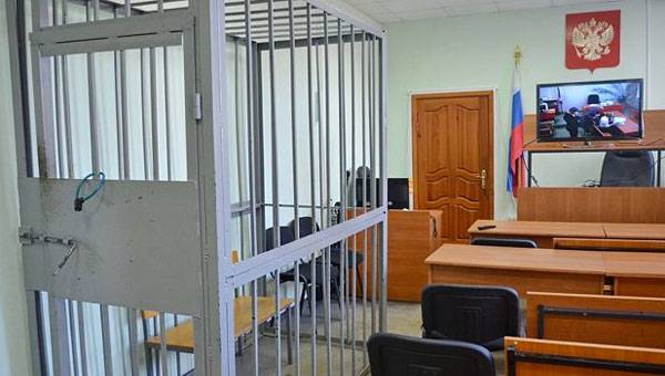 Russian Courts to Replace Metal Cages with Bulletproof Glass Docks Russian Courts to Replace Metal Cages with Bulletproof Glass Docks