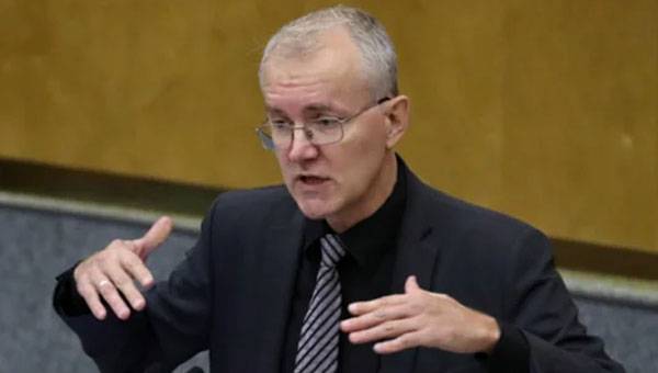 State Duma Deputy on Support to Russians During Pandemic: They are Short of Money for Bread State Duma Deputy on Support to Russians During Pandemic: They are Short of Money for Bread