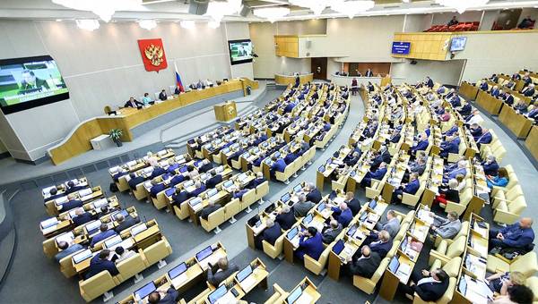  State Duma Hears Proposal to Provide Russians With Free Face Masks, United Russia Is Against