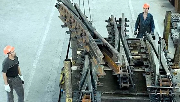 Track-Switch Plants’ Conspiracy Against Crimea