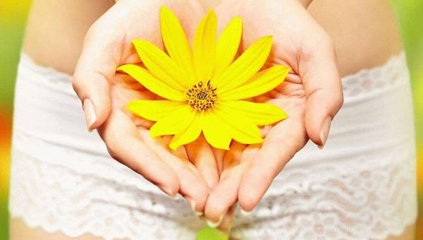 “Undermining Faith in Democracy” – Western Media are Pushing Liberal Agenda Through Women's Health Articles 