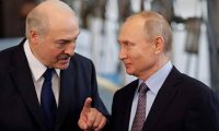 Putin is Turning Into a Second Lukashenko, Says Popular Poet