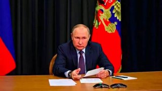 Putin Signed Decree on Countermeasures to Introduction of Russian oil Price cap